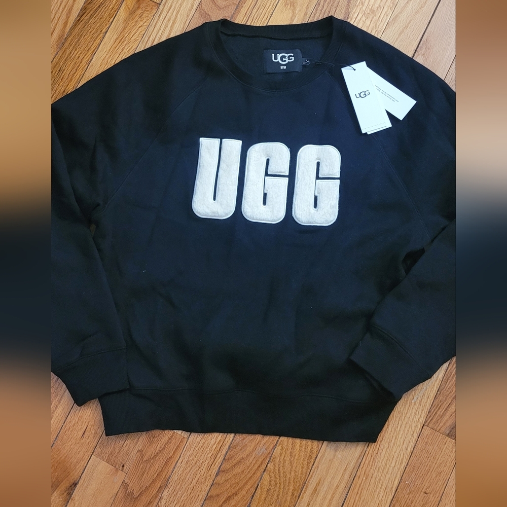 NWT UGG crew sweatshirt